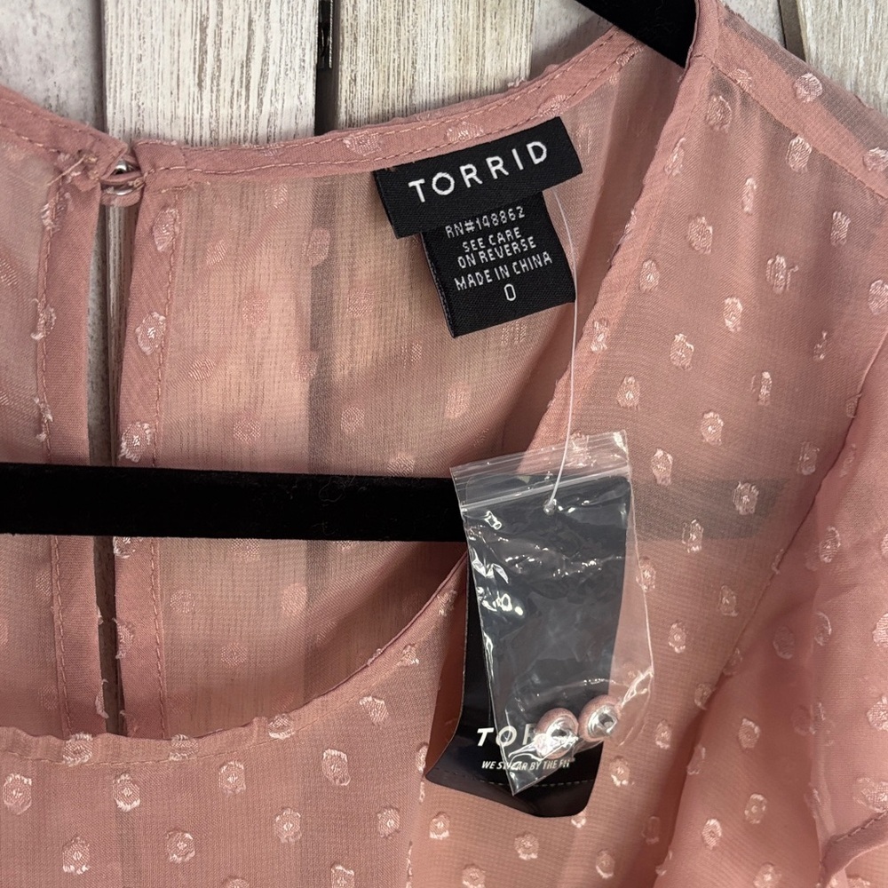 Torrid Blush Ruffled Sheer Dot Blouse Size Large 0 - Picture 3 of 9